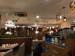 大堂-粤仔湾砂锅粥(广益哥伦布店)