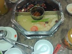 -佬土鹅肠火锅(中建大观店)