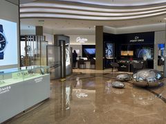 -亨吉利世界名表中心(华润万象城店)