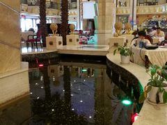 -碧中海汤泉汗蒸酒店