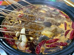 -灌县老妈砂锅串串香(万科红生活广场店)