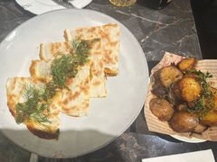 -LESCEDARS Brasserie Bistro香柏树