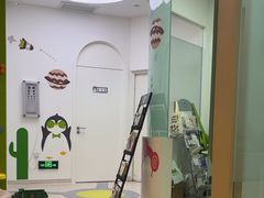 -菲越企鹅眼科(龙湖天街店)
