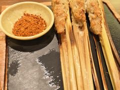 西双版纳南糯山香茅草烤鸡-良米山·云南野生菌过桥米线(上海首店)
