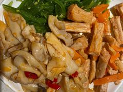 -海底捞火锅鲜切牛肉主题店(长寿路店)