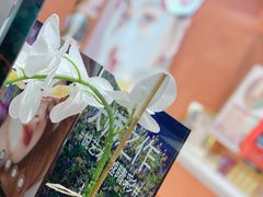 -4iNLOOK美瞳店(龙之梦购物中心虹口店)