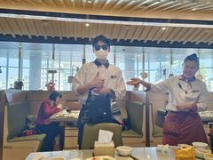 -海底捞火锅(新松江路生日主题店)