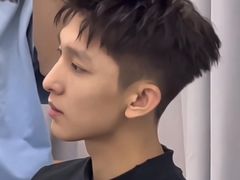 -鸿通城购物中心