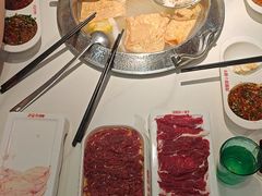 -浪里寻·臻牛养生牛肉火锅(方圆荟店)