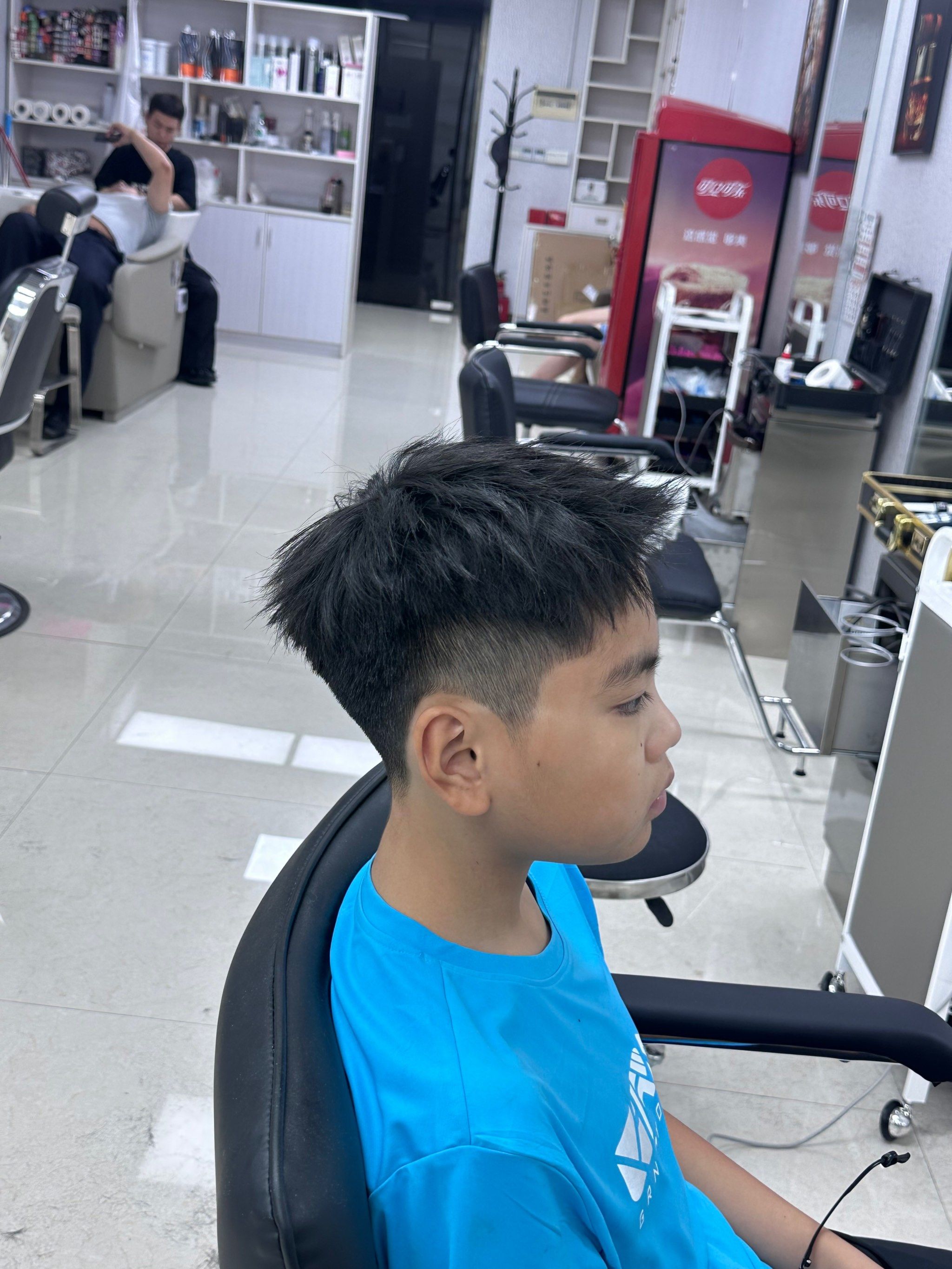 男孩子的个性发型