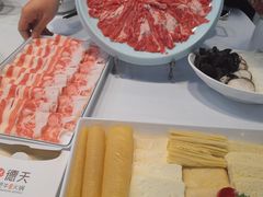 -德天肥牛海鲜火锅(龙吟坊店)