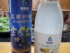 -果松木炭酸菜铜火锅·外婆参鸡汤