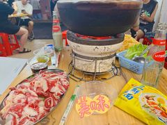 -威邵鸡煲(西华路总店)