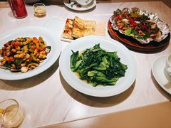 -荷花亭·湖北融合菜(中商广场店)