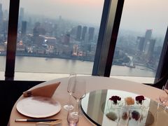 -金轩中餐厅 Jin Xuan(浦东丽思卡尔顿酒店)