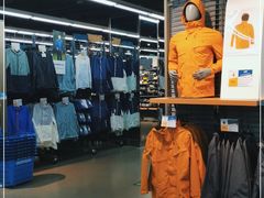 -迪卡侬(西三旗店)