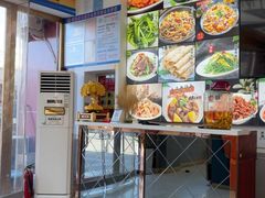 -壹阁胡羊焖饼(特色小吃街店)