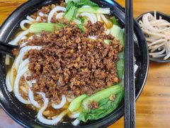 -丽虹云南过桥米线(兴工街店)