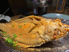 -蜜桃餐厅·伴山(湖滨商业街店)