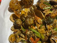 -东来菜馆•手抓海鲜家常菜•海鲜锅贴(鸽子窝店)
