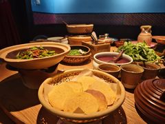 -吃饭皇帝大土家民族菜(正大广场店)