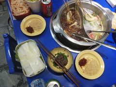-马路边边·成都串串(翠柏路店)
