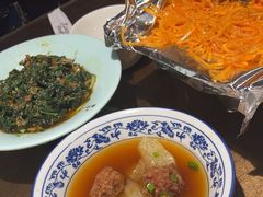 -东口码头·烧鸽子·鱼头泡饼·地方菜(金鹰悦城店)
