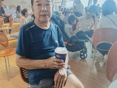 -抱抱地球咖啡馆(国家海洋博物馆店)