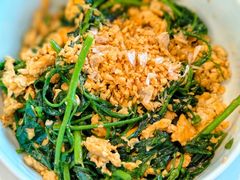 -Chom Cafe and Restaurant