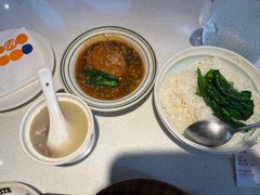 鱼香狮子头-港久茶餐厅(鹭洲里店)