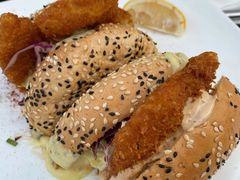 香炸鱼排汉堡-Lets burger非常汉堡·环球风味(蓝色港湾店)