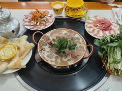 -藏味八珍特色火锅