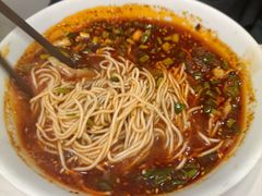 肥肠面-李与白包子铺(桐梓林店)