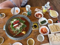 -喇喇排骨火锅·传统韩式脊骨汤(望京西园总店)