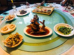 -鹊华居·地道鲁菜·海鲜·融合味(大明湖店)