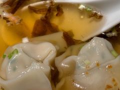 刀鱼馄饨-新荣记(南京西路店)