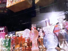 -艺仓美术馆