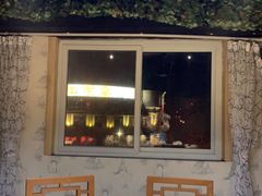 -依江春水烤鸭店