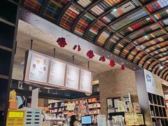 -钟书阁(松江泰晤士小镇店)