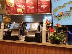 -The Habit Burger Grill 哈比特汉堡(爱琴海店)