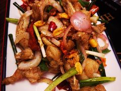 -虾弄弄海派小龙虾·牛羊蝎子火锅