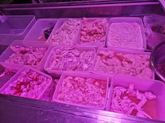 -周良天山牛杂城(天山路总店)