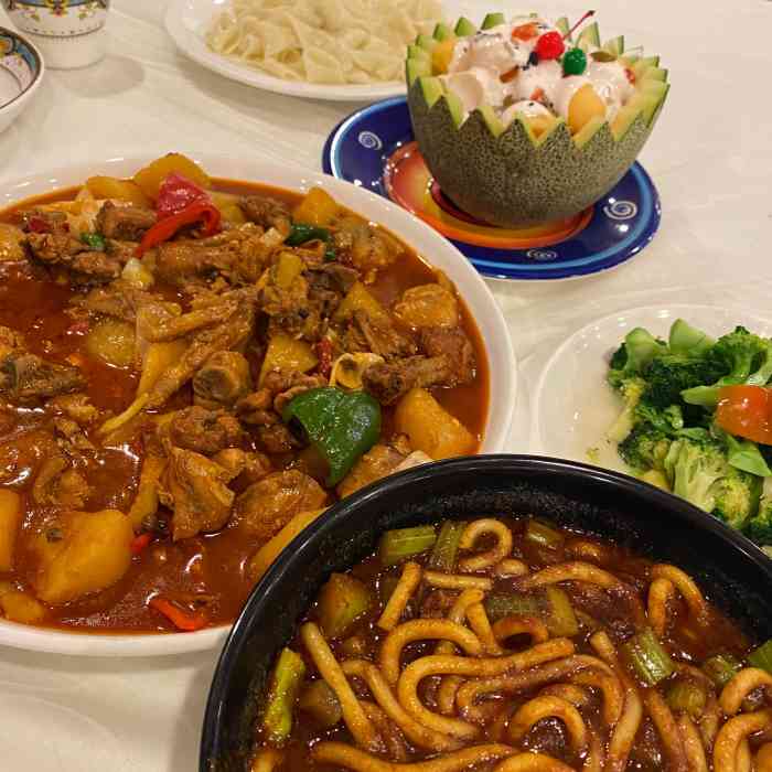 木卡买提新疆主题餐厅(南七店"买的套餐,很划算,但是口味不太喜欢
