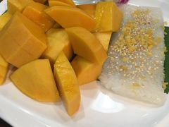 -Dang restaurant (patong phuket)