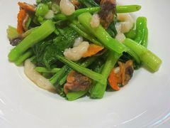 -东来菜馆•手抓海鲜家常菜•海鲜锅贴(鸽子窝店)