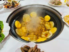 -三江鱼东北特色铁锅炖(骆驼店)