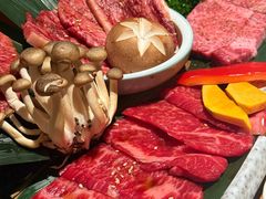 -炼火烤肉店