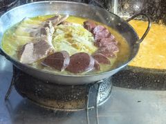 杀猪菜-闯关东东北农家菜(崂山石老人店)
