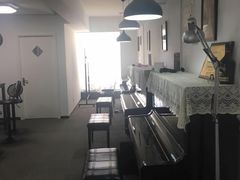 -梅纳·钢琴声乐架子鼓Mena Music(双井店)