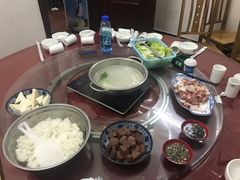 -香猪美食(中心店)